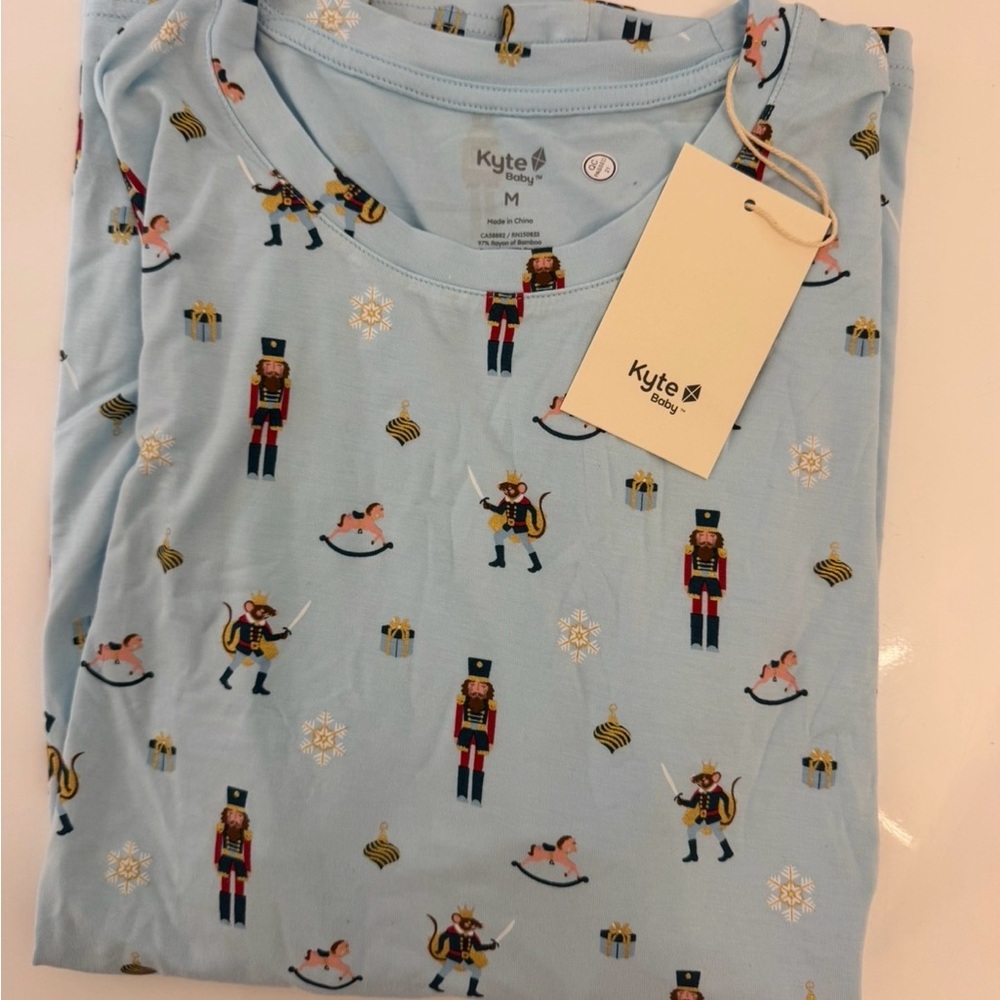 Kyte Baby Men’s Nutcracker Crew Neck
